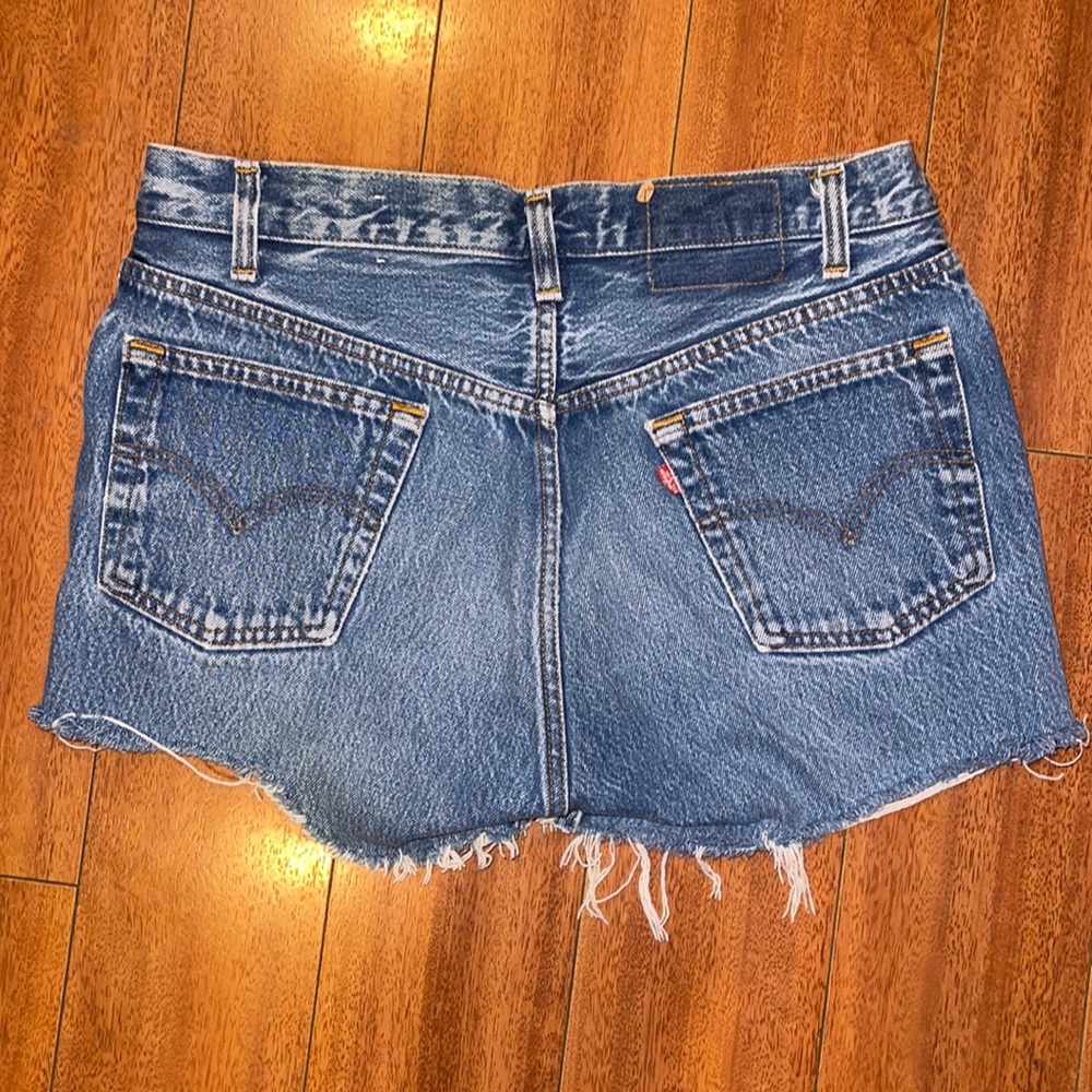 LEVI’S VINTAGE cut off shorts